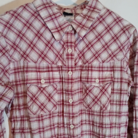 Patagonia Casual Button Down Shirt - Picture 8 of 8